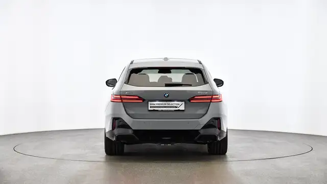 BMW 550 e xDrive Ansicht 2