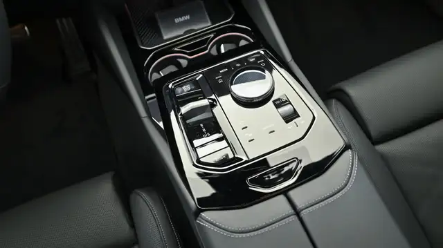 BMW 550 e xDrive Ansicht 18