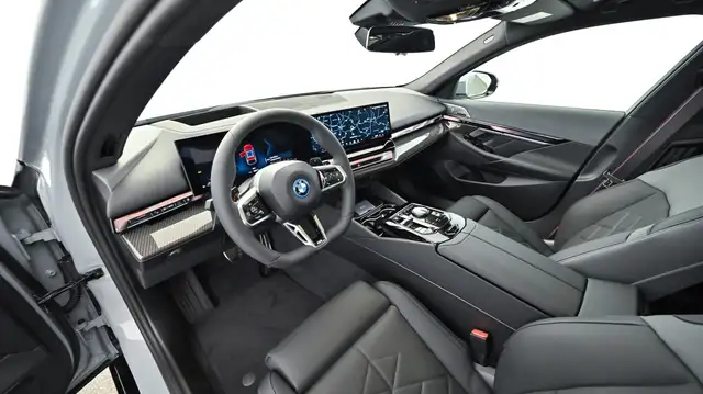 BMW 550 e xDrive Ansicht 22