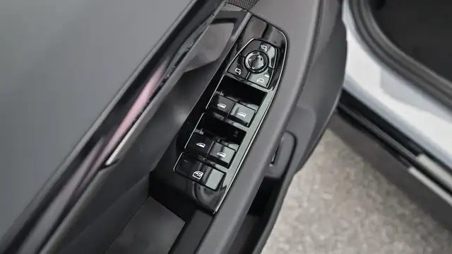 BMW 550 e xDrive Ansicht 20