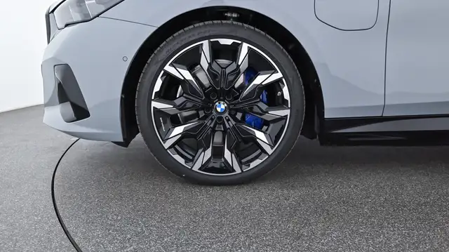 BMW 550 e xDrive Ansicht 29