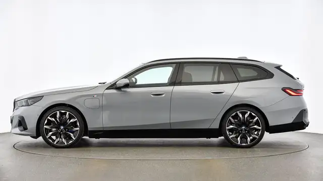 BMW 550 e xDrive Ansicht 4
