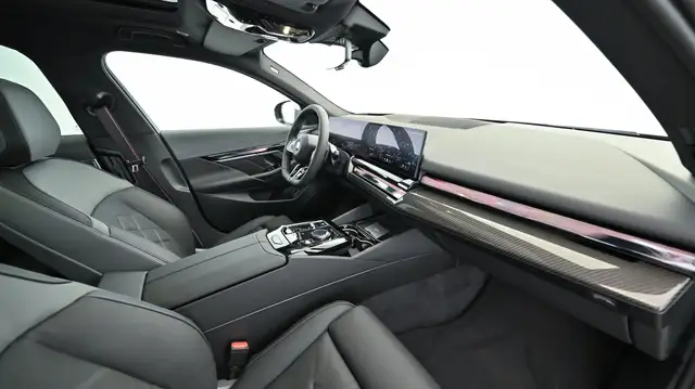 BMW 550 e xDrive Ansicht 27