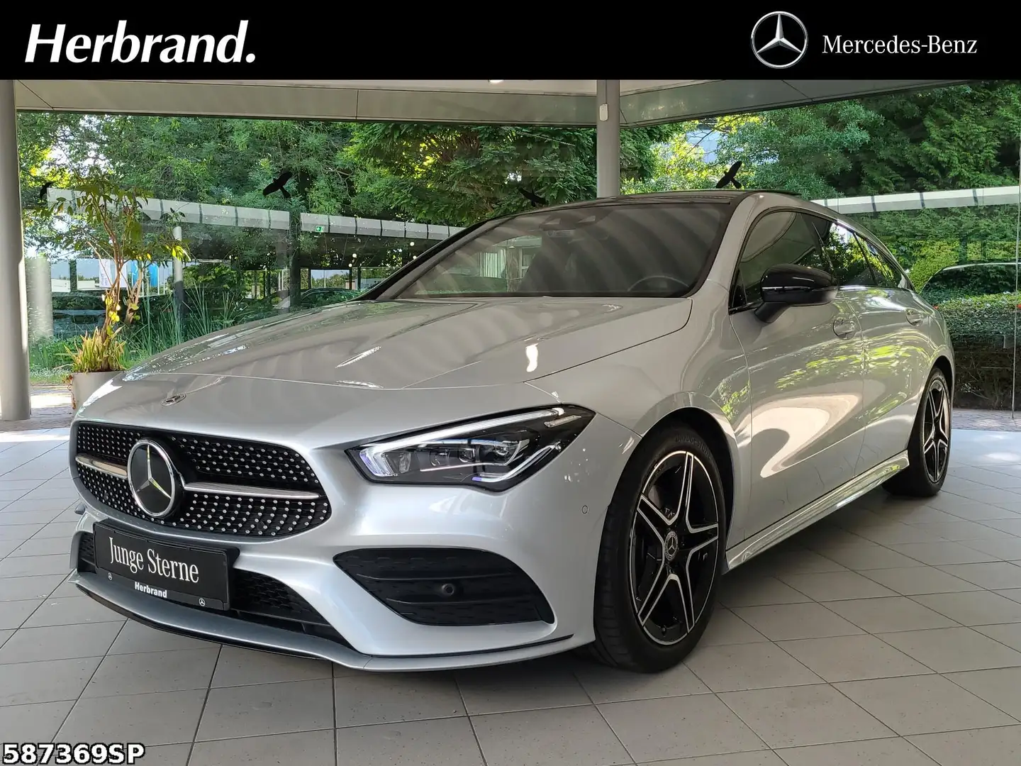 Mercedes-Benz CLA 200 AMG NIGHT AHK PANORAMA Silber - 1