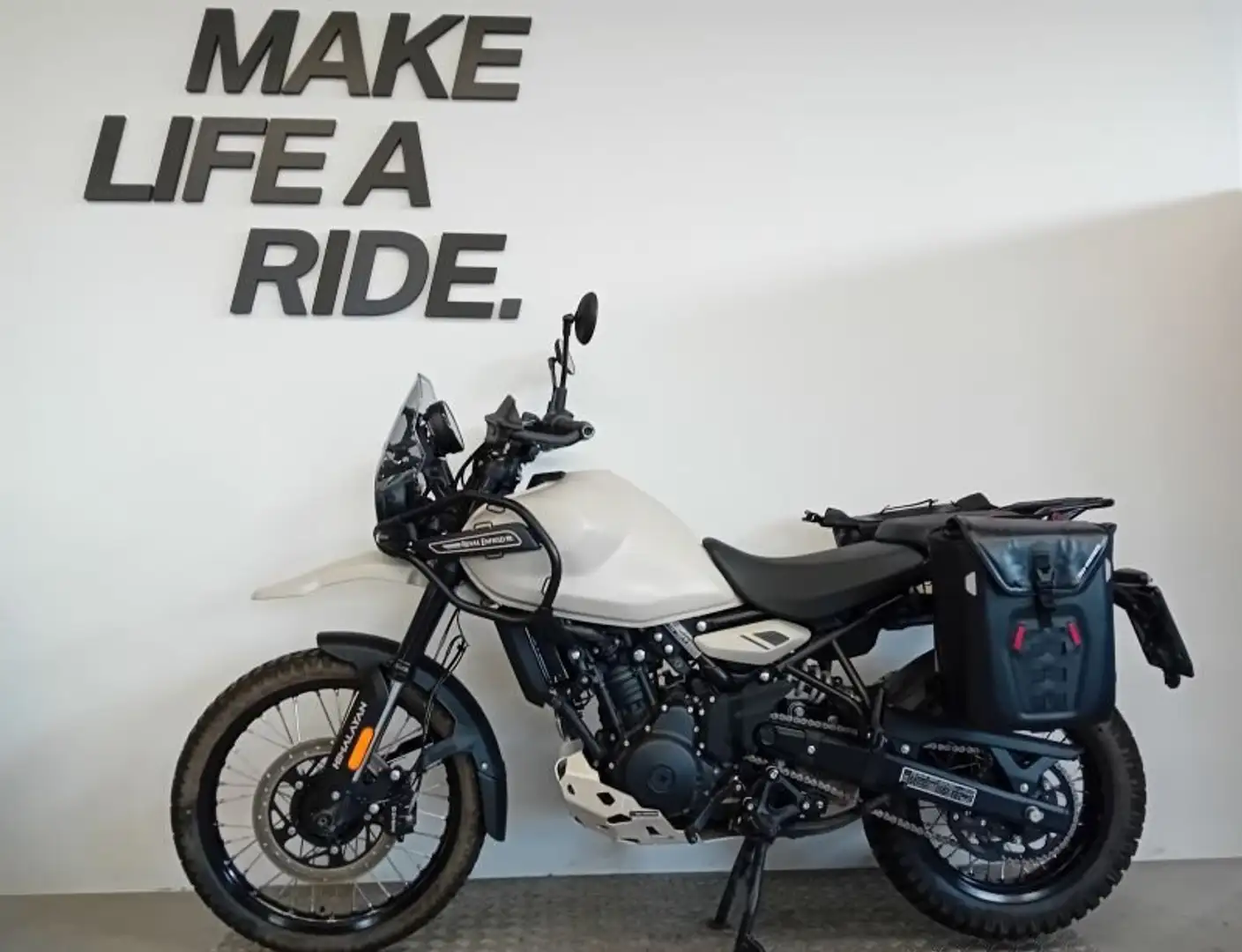 Royal Enfield Himalayan 450 Beige - 2