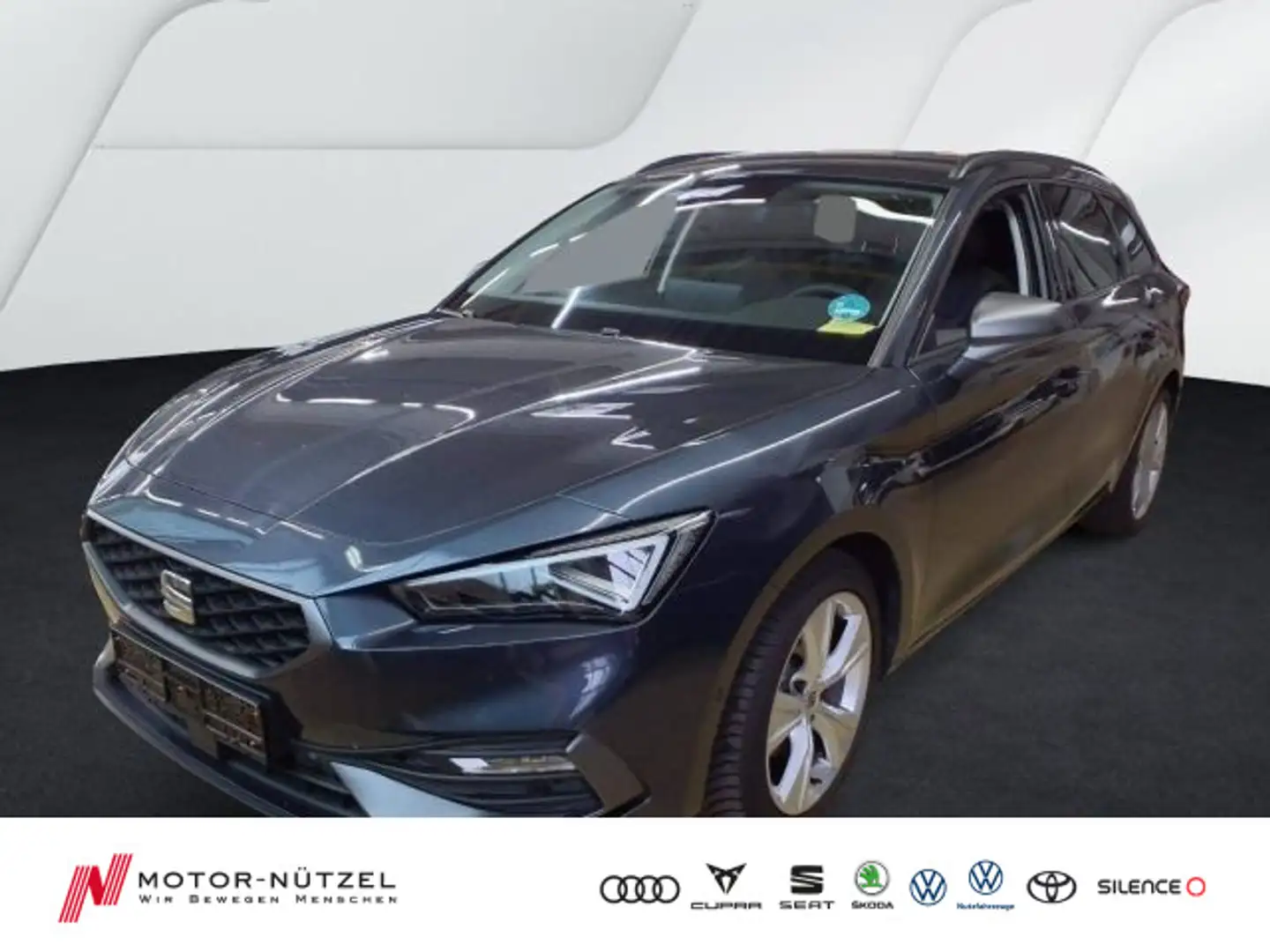 SEAT Leon ST 1.5eTSI DSG FR MATRIX+NAV+APP+ACC+SHZ+VC Grau - 1