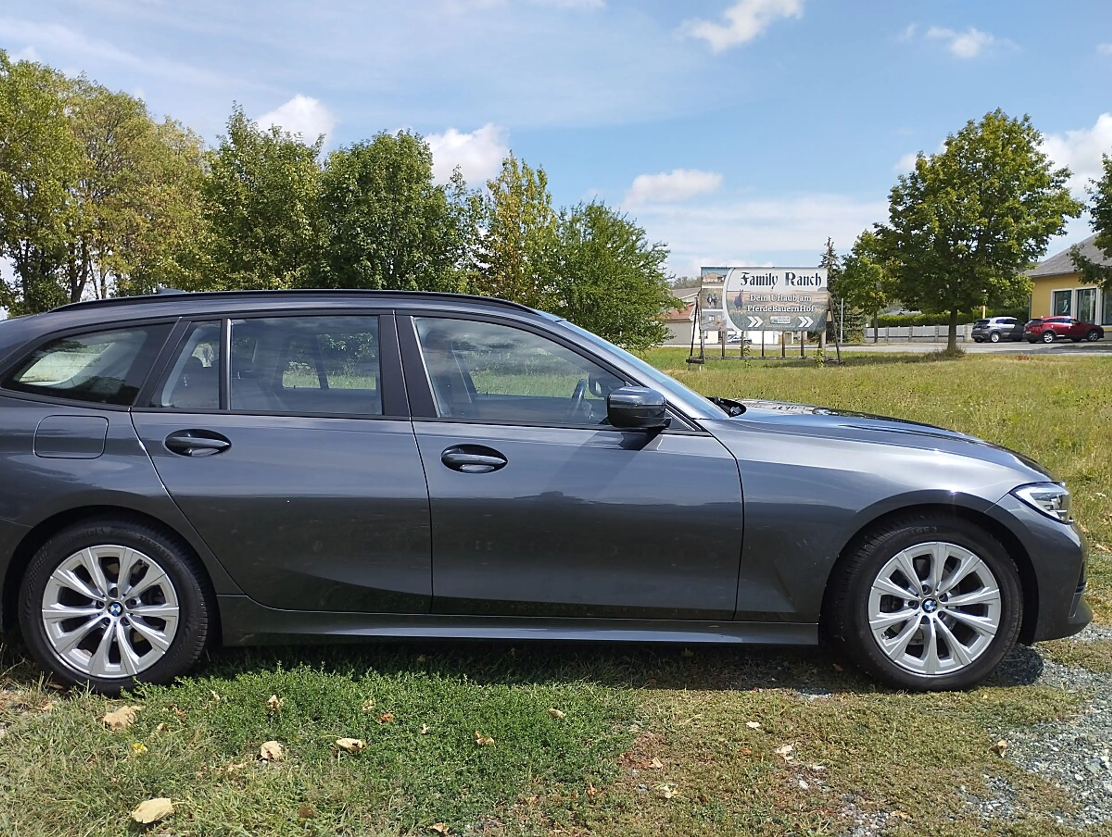 BMW 318 d Touring Aut.Leder,ACC+4xWR auf Alu — photo 7