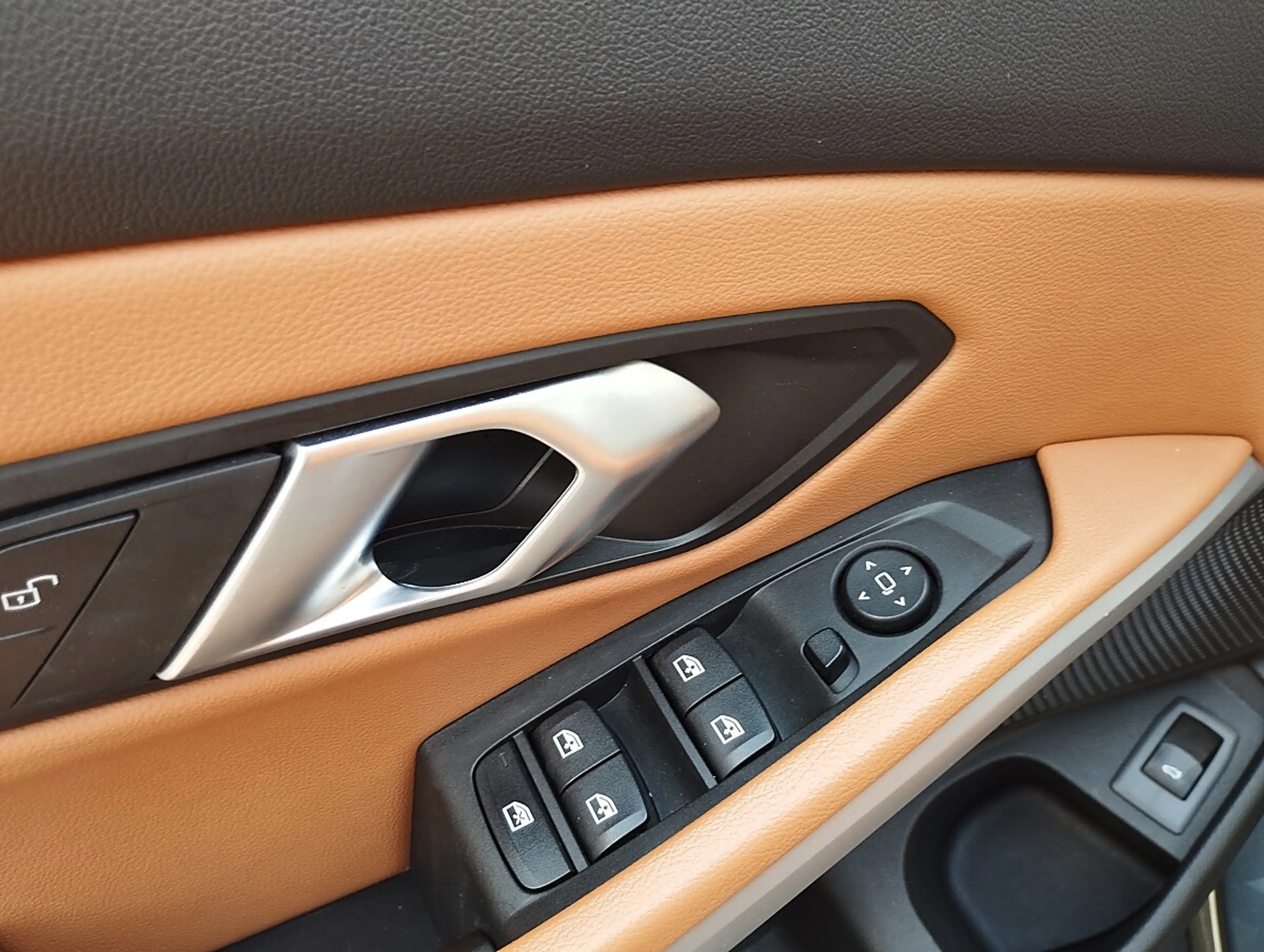 BMW 318 d Touring Aut.Leder,ACC+4xWR auf Alu — photo 12