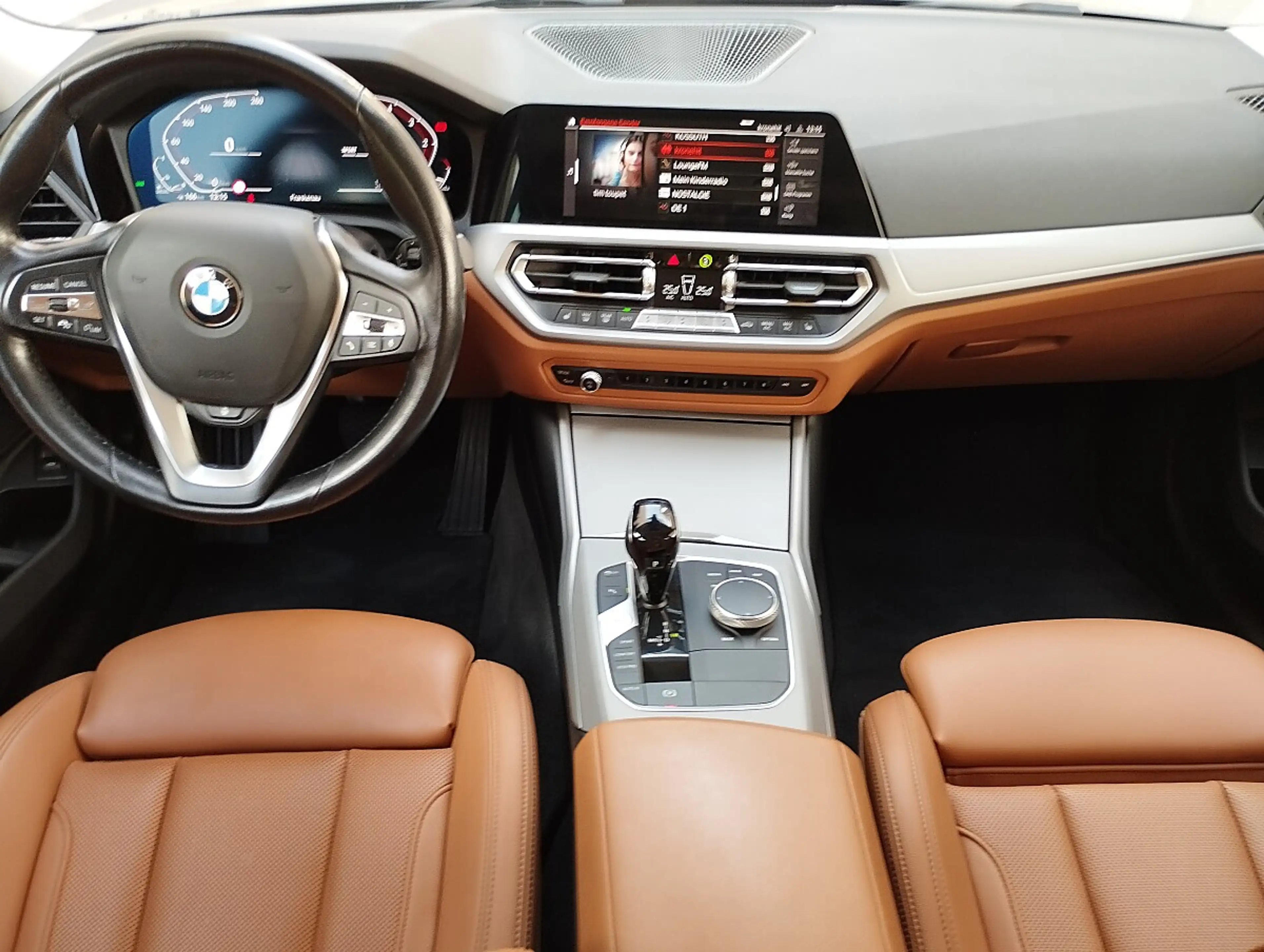 BMW 318 d Touring Aut.Leder,ACC+4xWR auf Alu — photo 10
