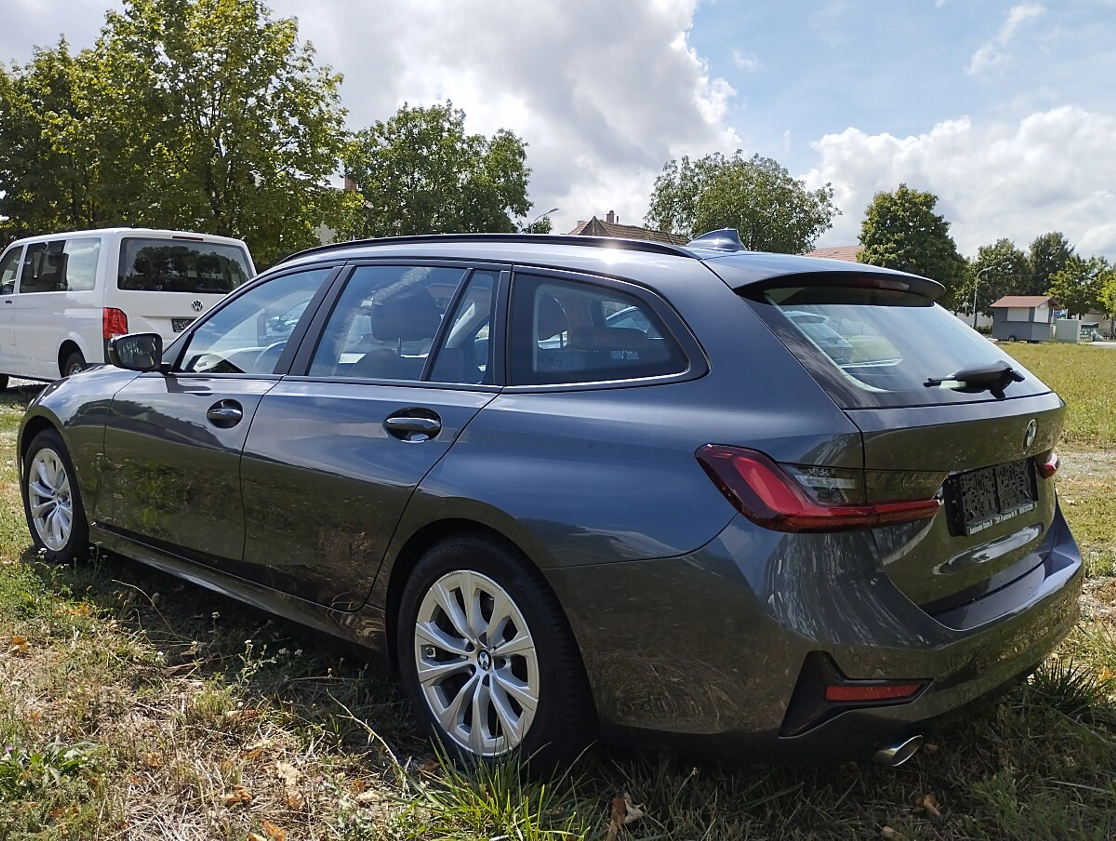 BMW 318 d Touring Aut.Leder,ACC+4xWR auf Alu — photo 4