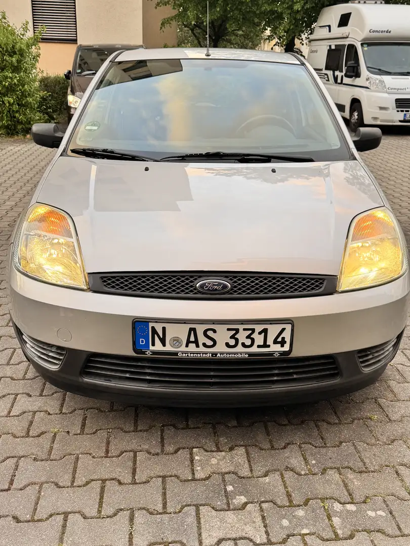 Ford Fiesta 1.3 Viva - 2