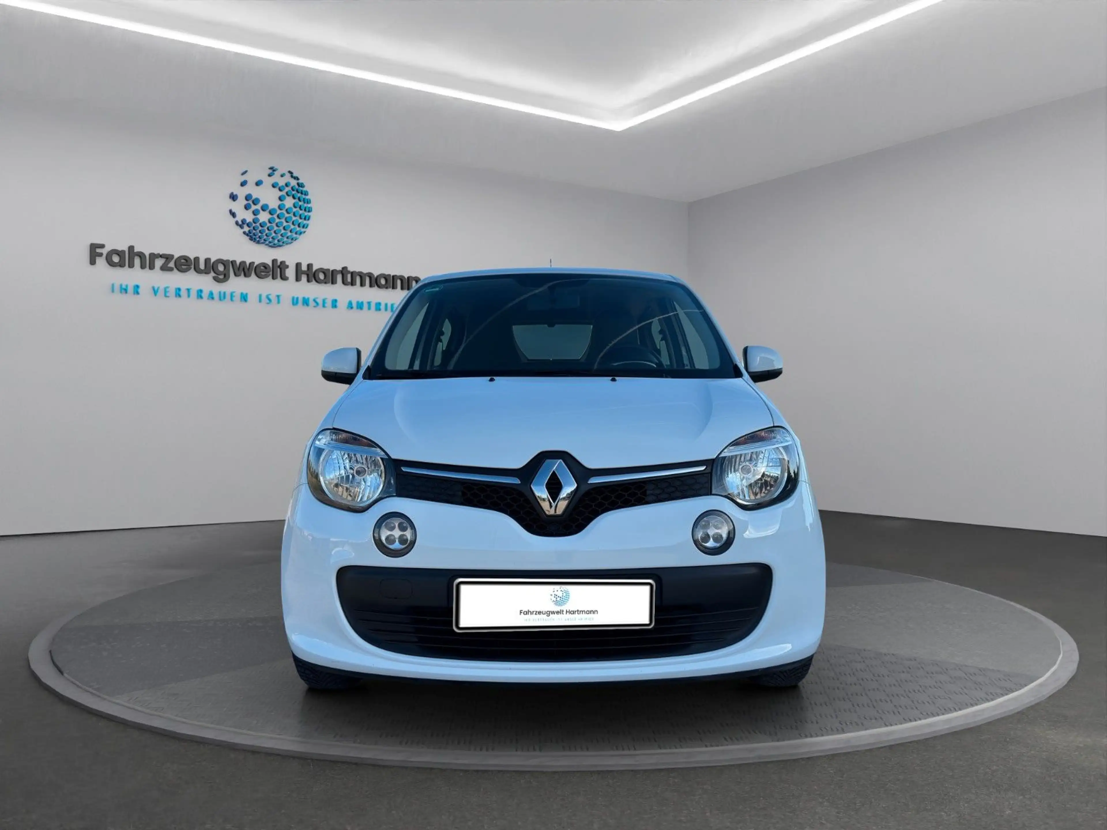 Renault Twingo *Service NEU*Scheckheft*Klima*Bluetooth* — photo 8