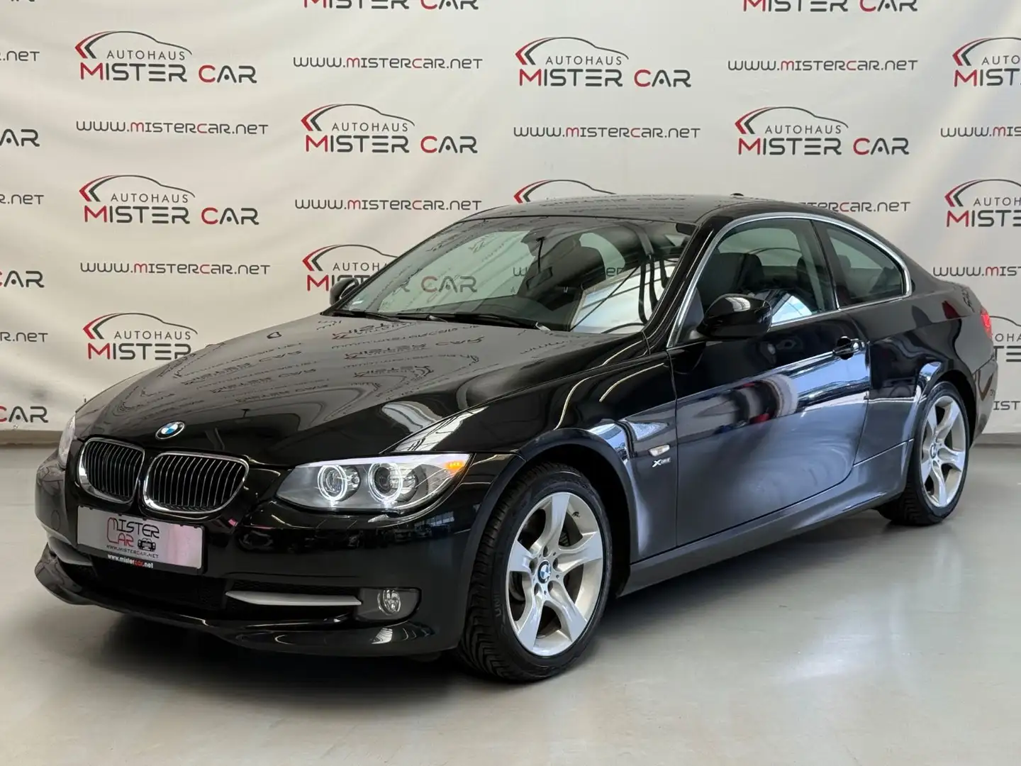 BMW 325 i Coupe xDrive STANDH/Navi/Key/Xen/PDC/SHZ/17 Černá - 1