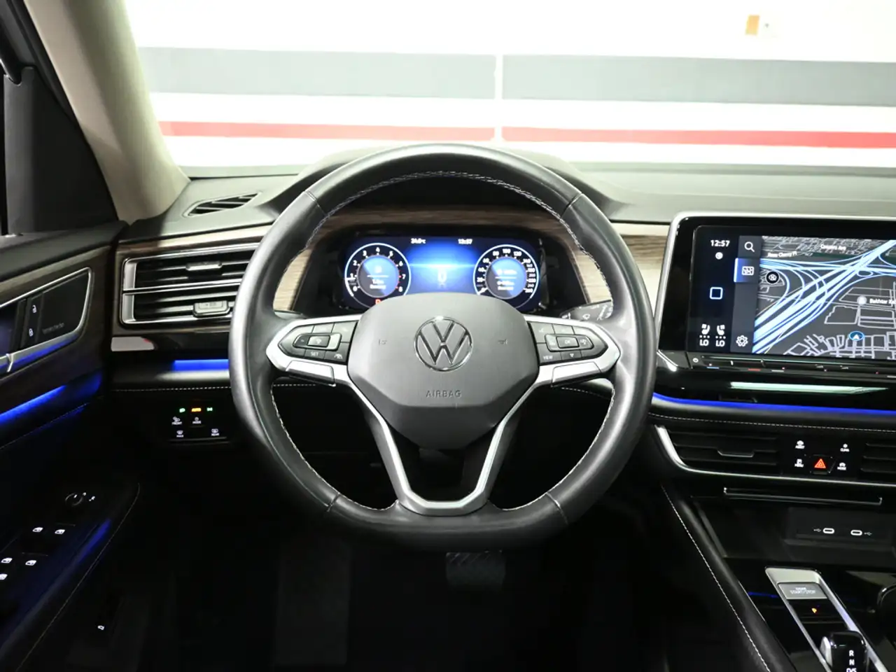 Volkswagen Atlas снимка Volkswagen Atlas