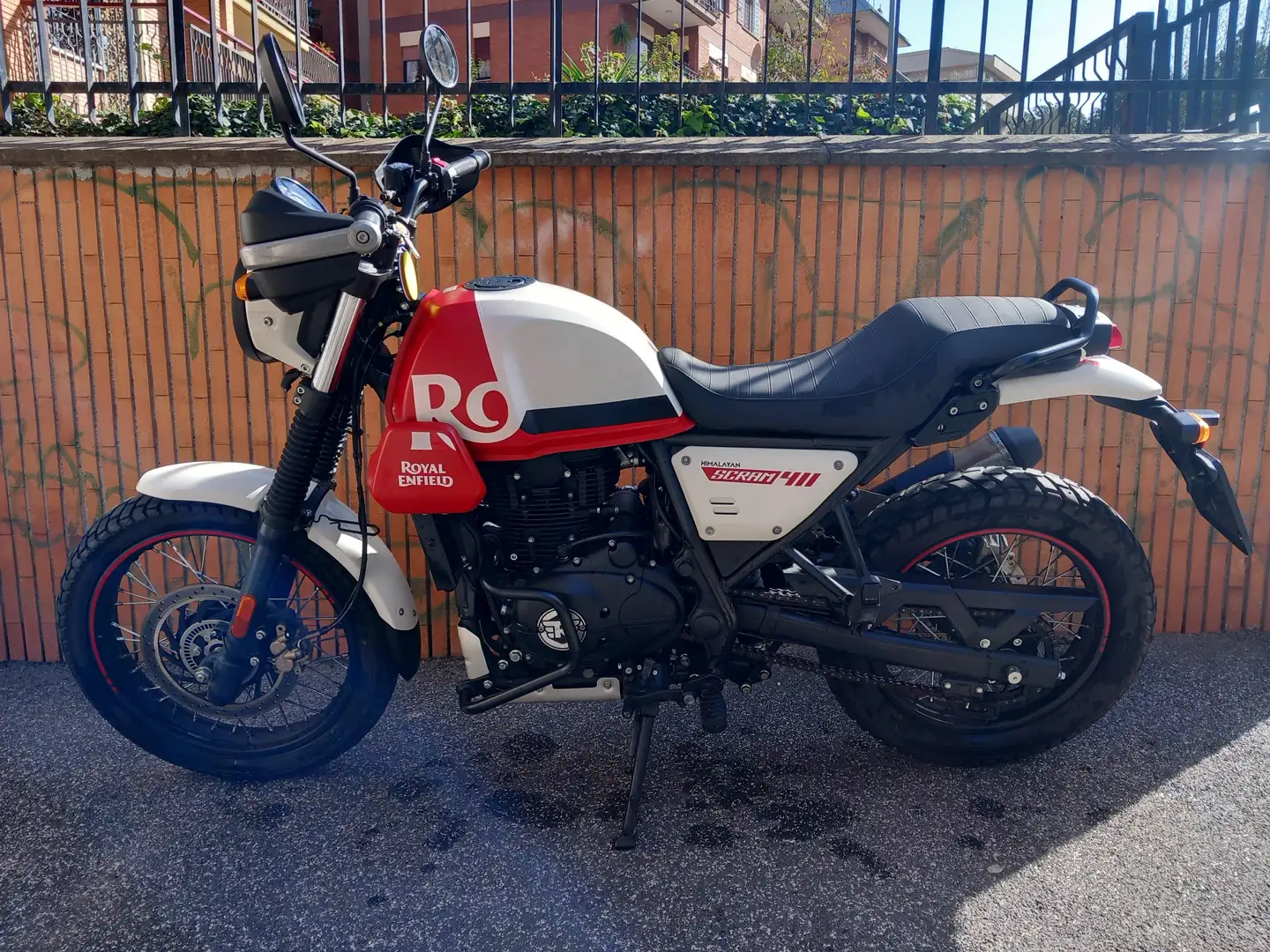 Royal Enfield Scram 411 Rouge - 2