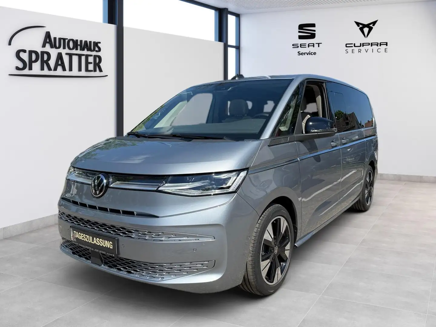 Volkswagen T7 Multivan Style lang 2.0TDI DSG ACC AHK Kamera Ezüst - 1