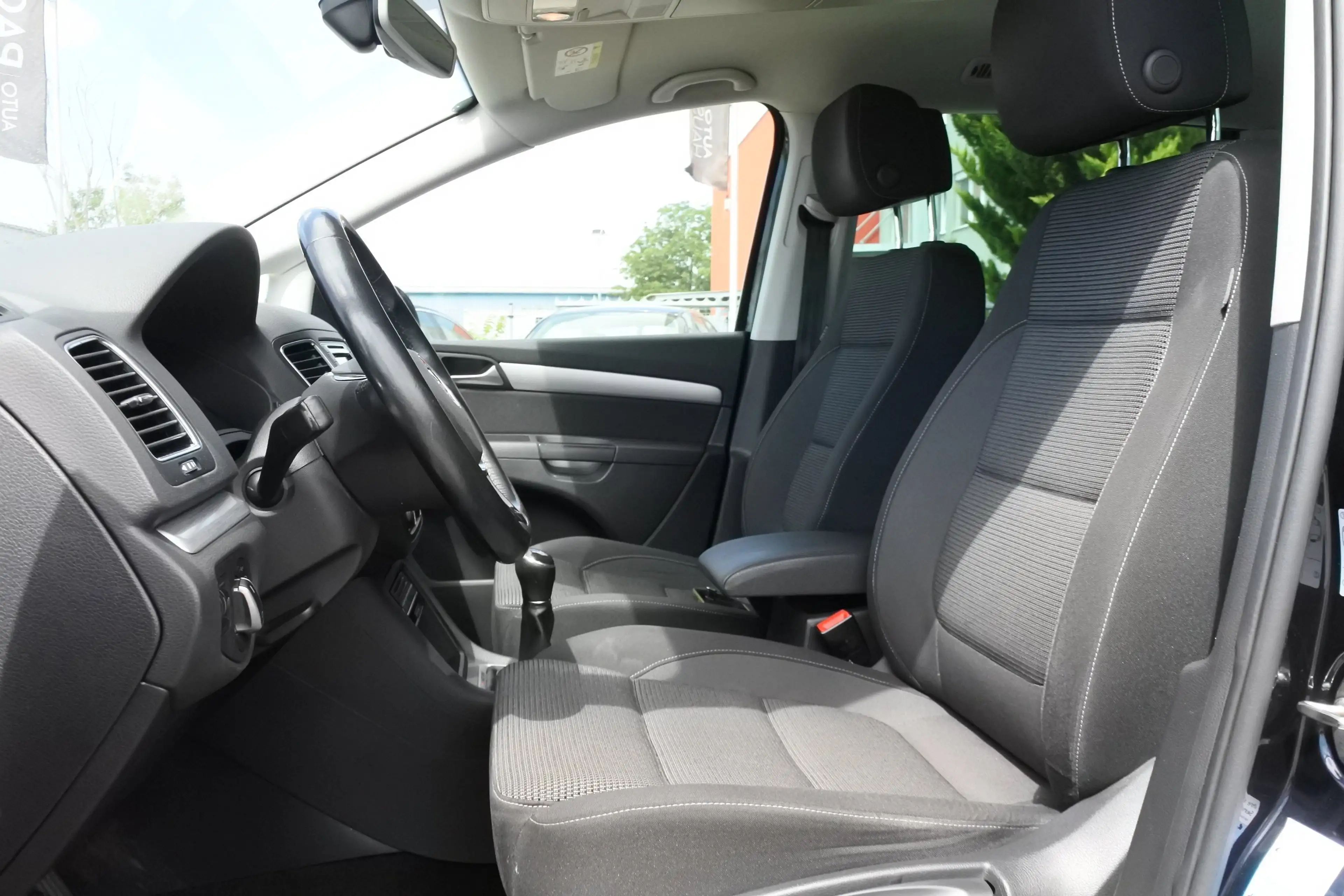 Volkswagen Sharan Sharan BMT SCR 2,0 TDI 4Motion Business/7SITZE/ — photo 14