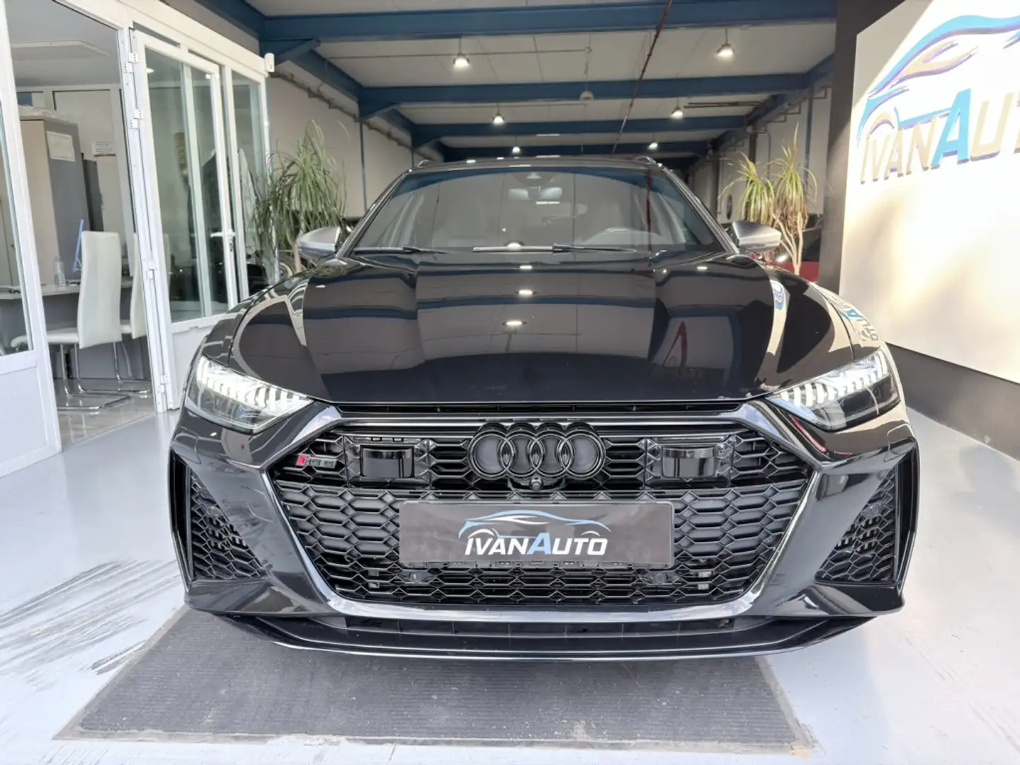Audi RS6 Avant TFSI quattro Tiptronic 441kW Чорний - 2