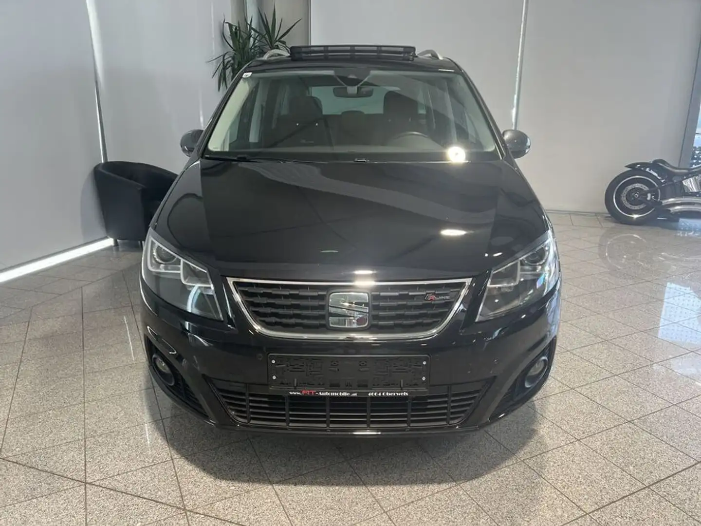SEAT Alhambra 1.4 TSI FR Schwarz - 2