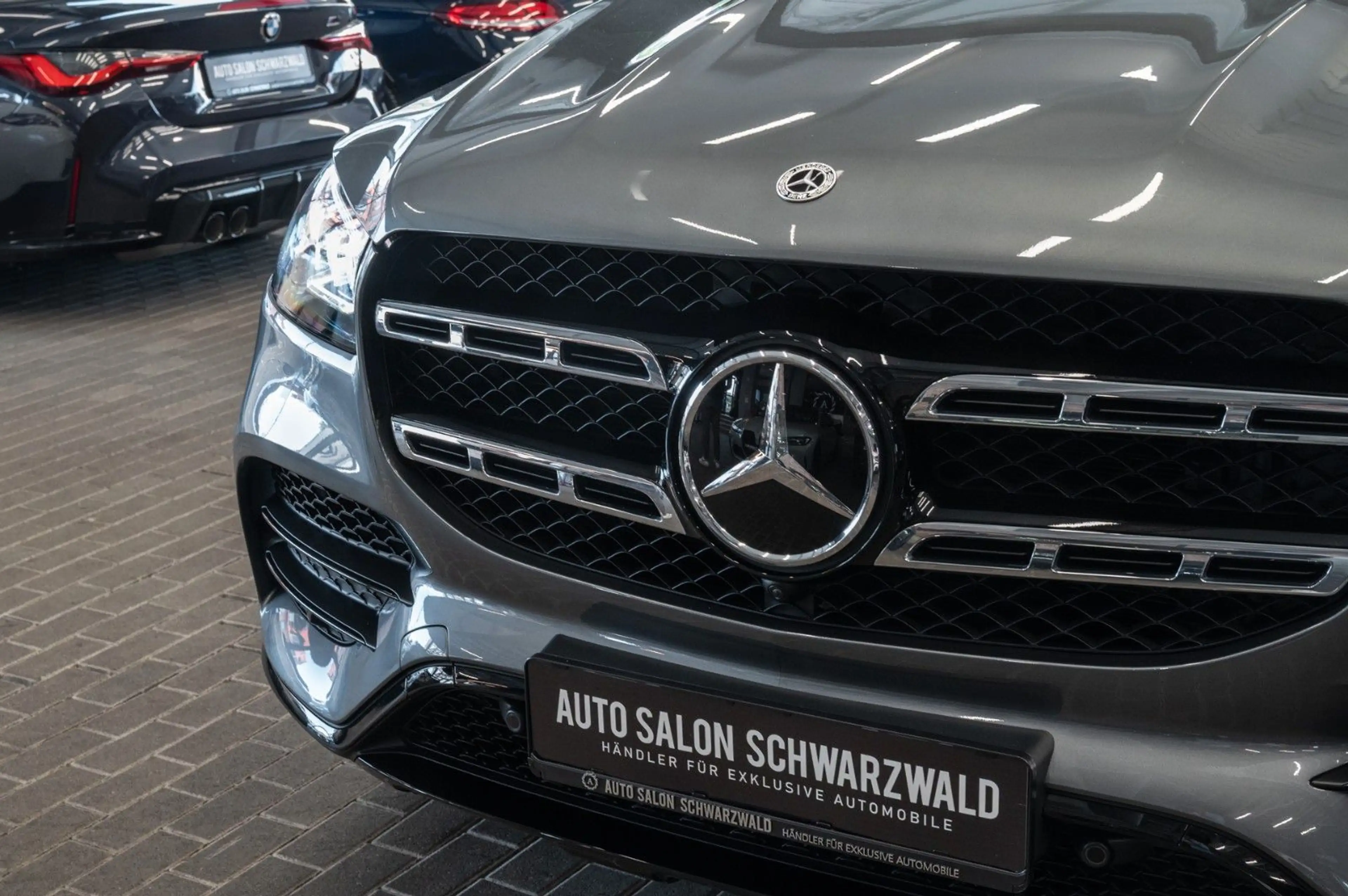 Mercedes-Benz GLS 580 4M|AMG LINE|7-SITZER|PANO|STDHZ|AHK — photo 11