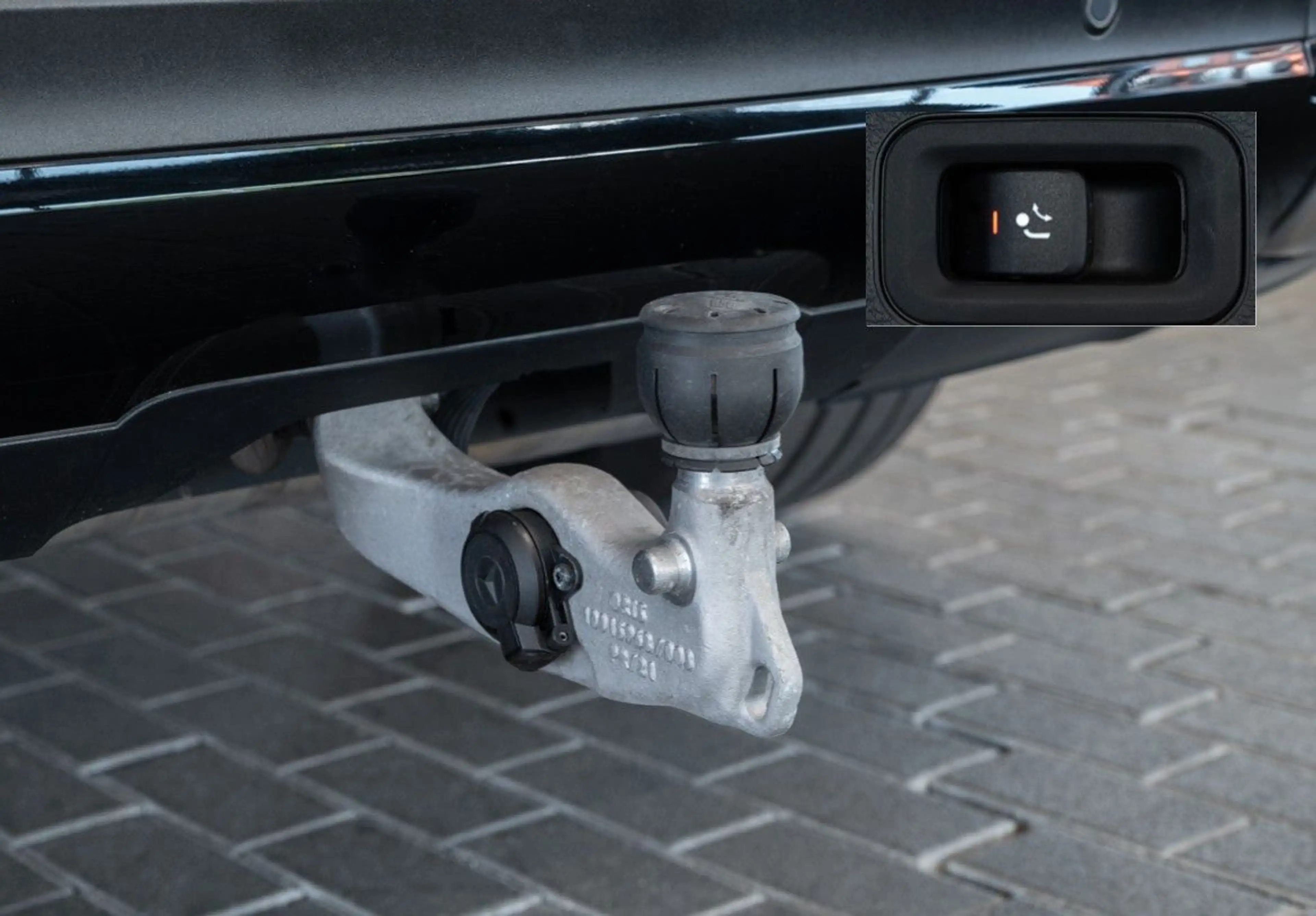 Mercedes-Benz GLS 580 4M|AMG LINE|7-SITZER|PANO|STDHZ|AHK — photo 10