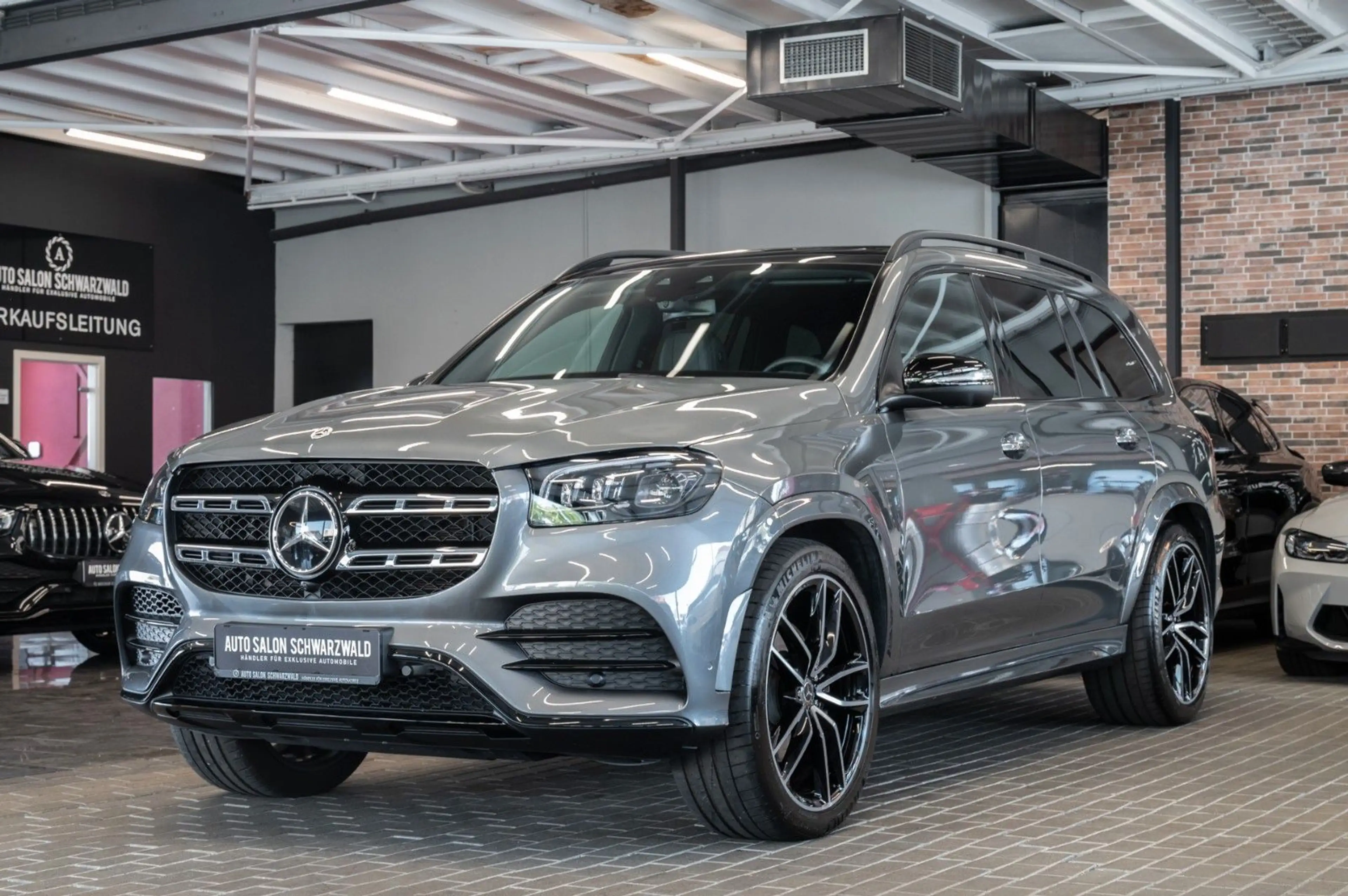Mercedes-Benz GLS 580 4M|AMG LINE|7-SITZER|PANO|STDHZ|AHK — photo 2