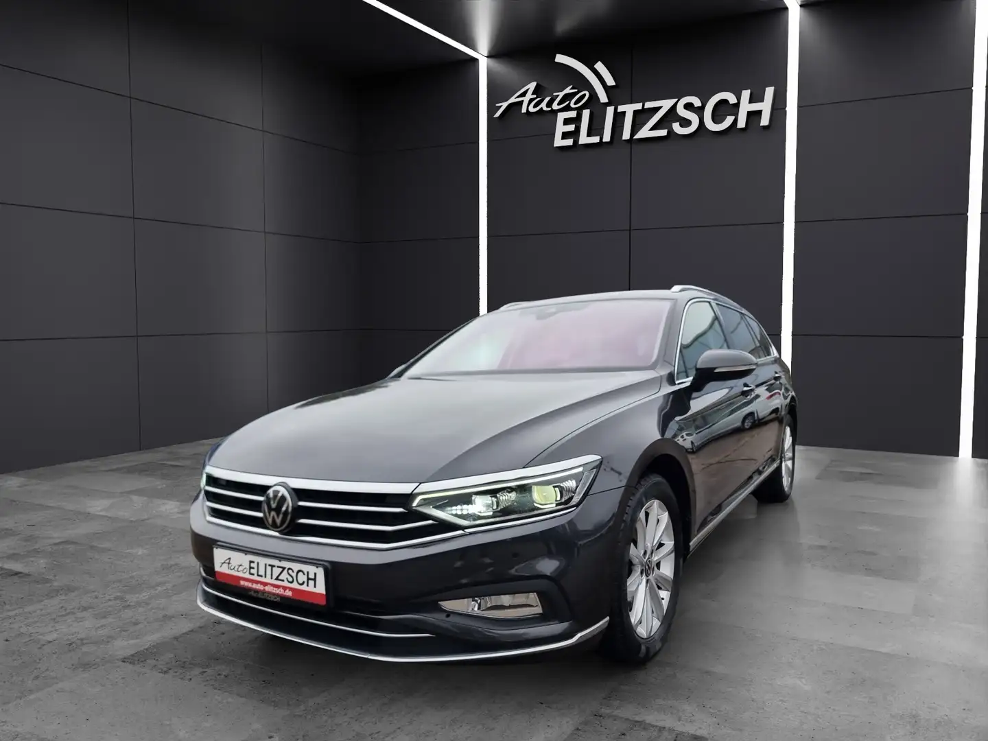 Volkswagen Passat Variant TSI Elegance DSG Matrix Navi AID ACC RFK SH Grau - 2