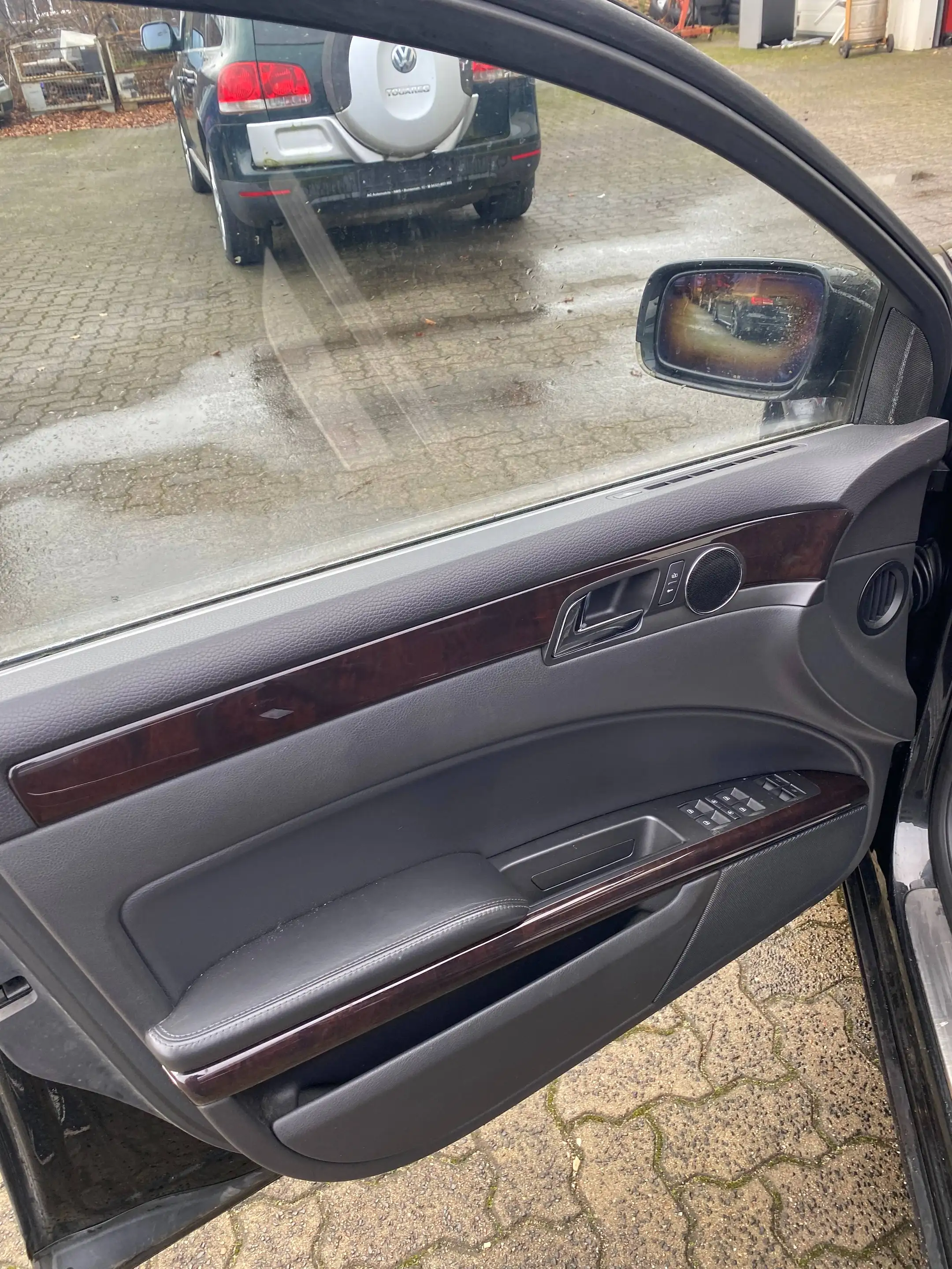 Volkswagen Phaeton Phaeton 4.2 V8 4MOTION Automatik (5 Sitzer) — photo 9