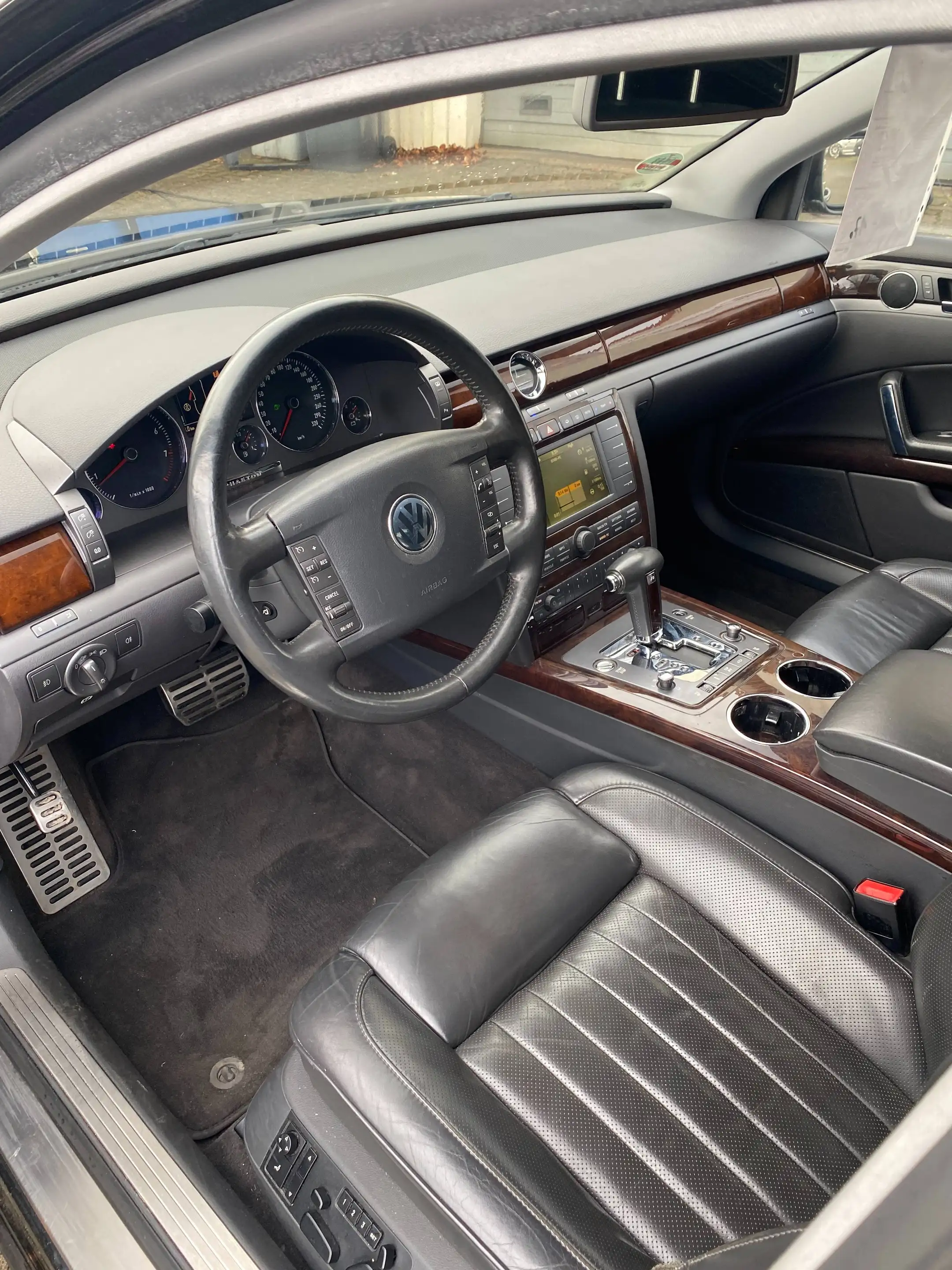 Volkswagen Phaeton Phaeton 4.2 V8 4MOTION Automatik (5 Sitzer) — photo 10