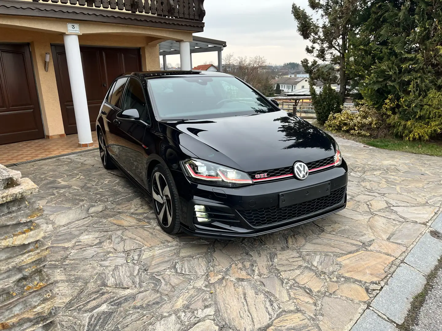 Volkswagen Golf GTI Performance 2,0 TSI DSG ohne OPF ! *Virtual*Kamera Schwarz - 1