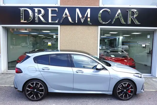BMW 1 Series view 6
