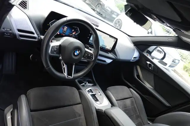 BMW 1 Series view 10