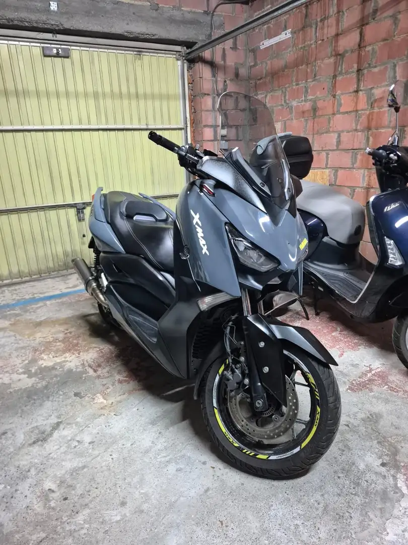 Yamaha X-Max 125 TECH MAX Grau - 1