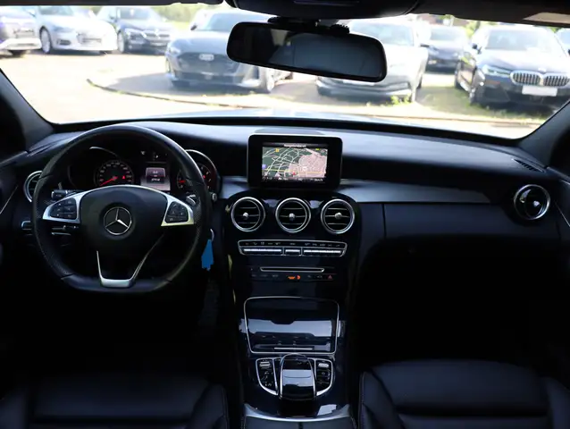 Mercedes-Benz C-Class view 14