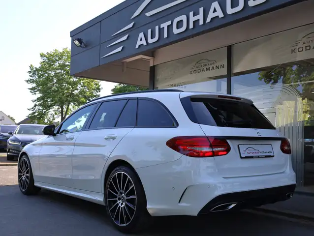 Mercedes-Benz C-Class view 8
