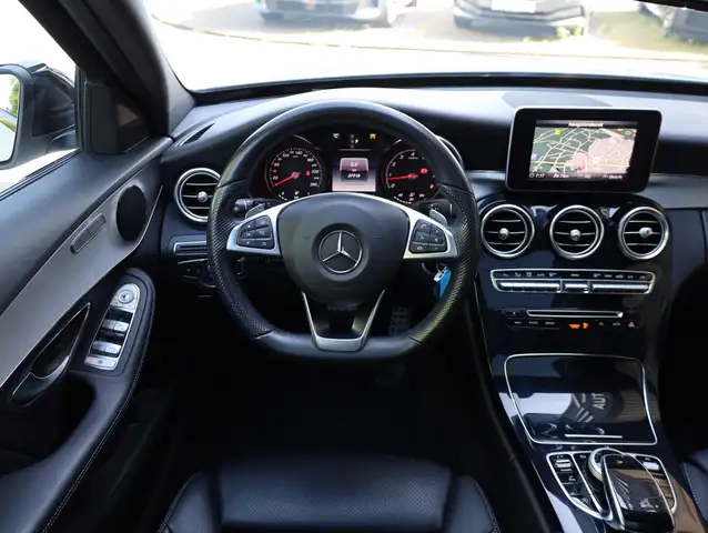 Mercedes-Benz C-Class view 15