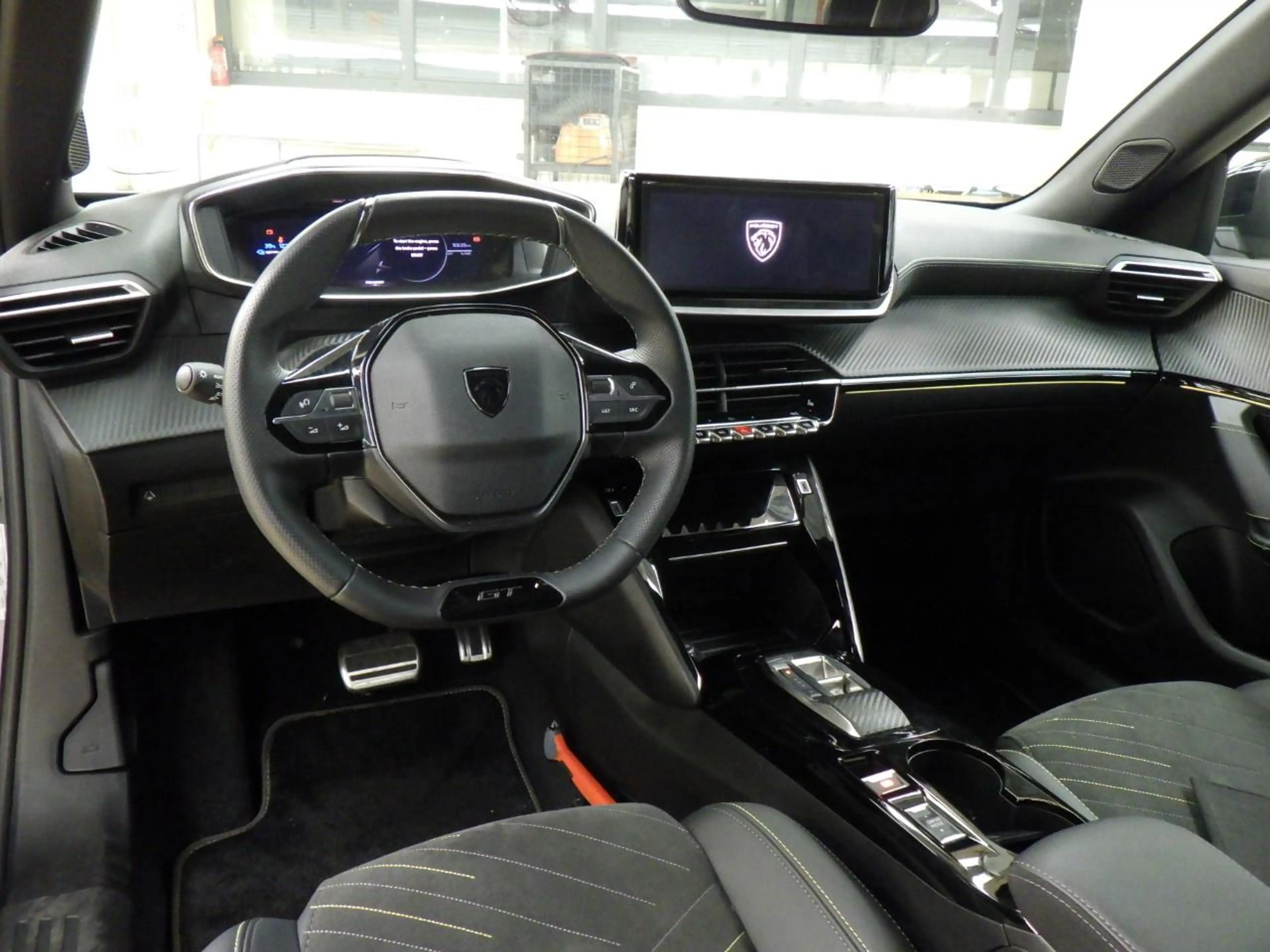 Peugeot e-2008 GT | Active Safety Brake met camera en radar (auto — photo 14