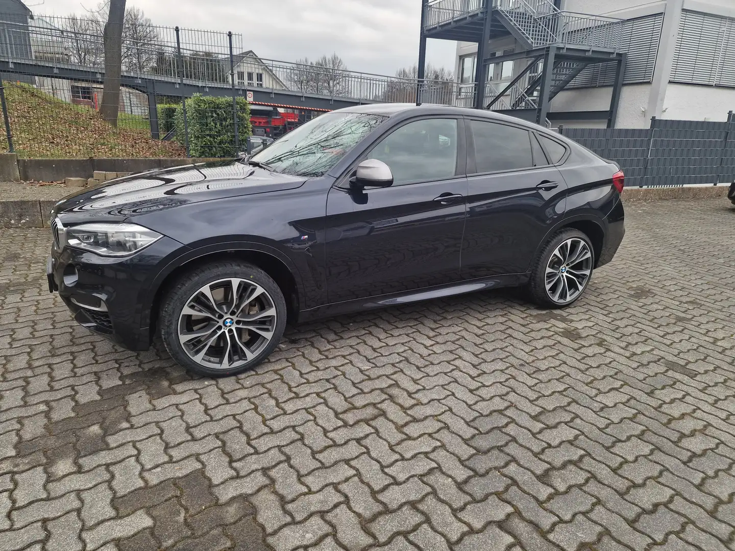 BMW X6 M M50 d MOTORSCHADEN Negro - 2