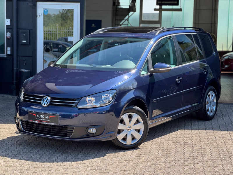 Volkswagen Touran Comfortline BMT Navi Panorama PDC 7.Sitze — photo 2