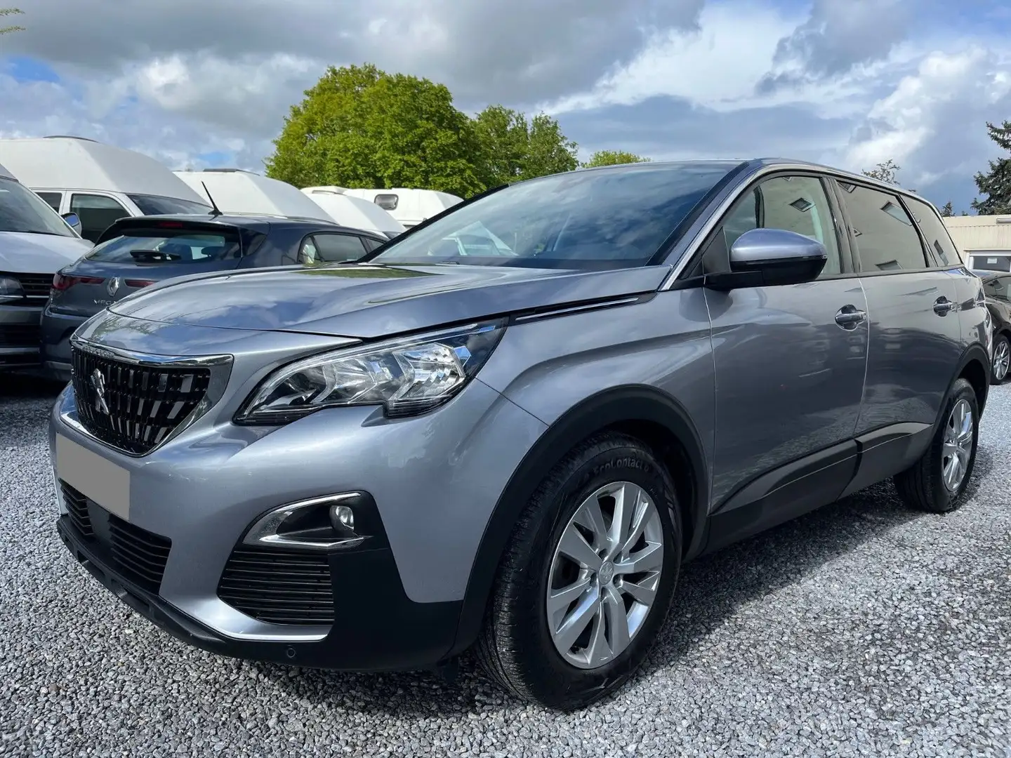 Peugeot 5008 1,5 BlueHDI EAT8  7-Sitzer Grau - 2