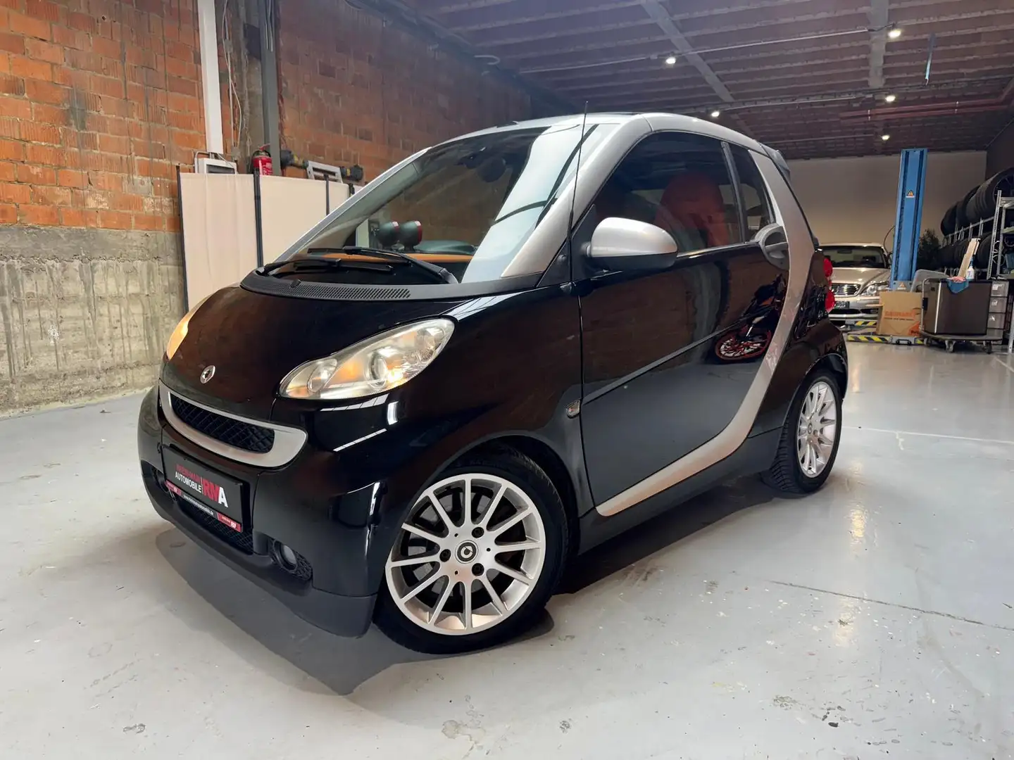 smart forTwo passion 1.0 Turbo+SHZ+84PS+SPORTAUSPUFF+ Noir - 1