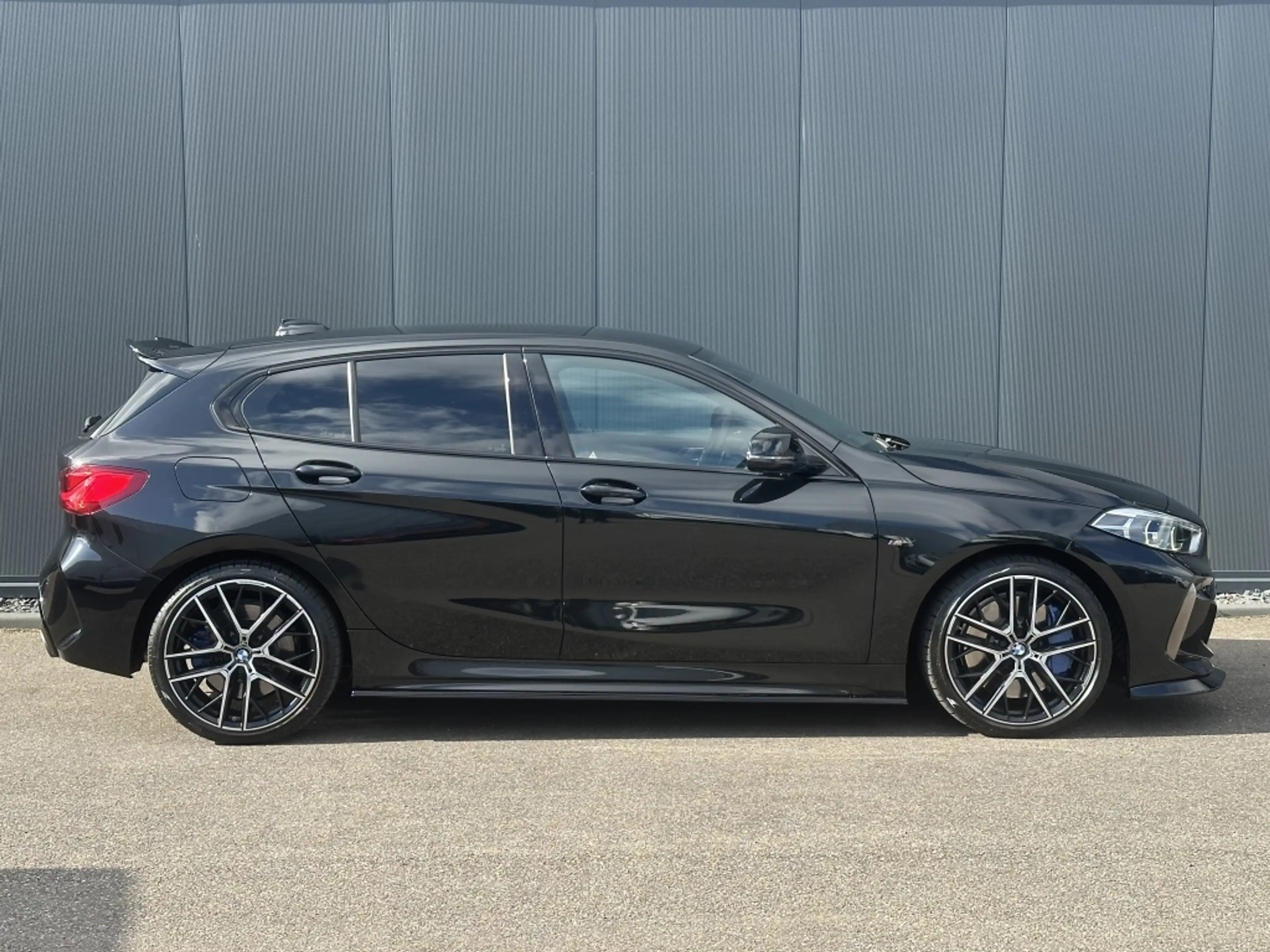 BMW 135 1-serie M135i xDrive High Executive — photo 8