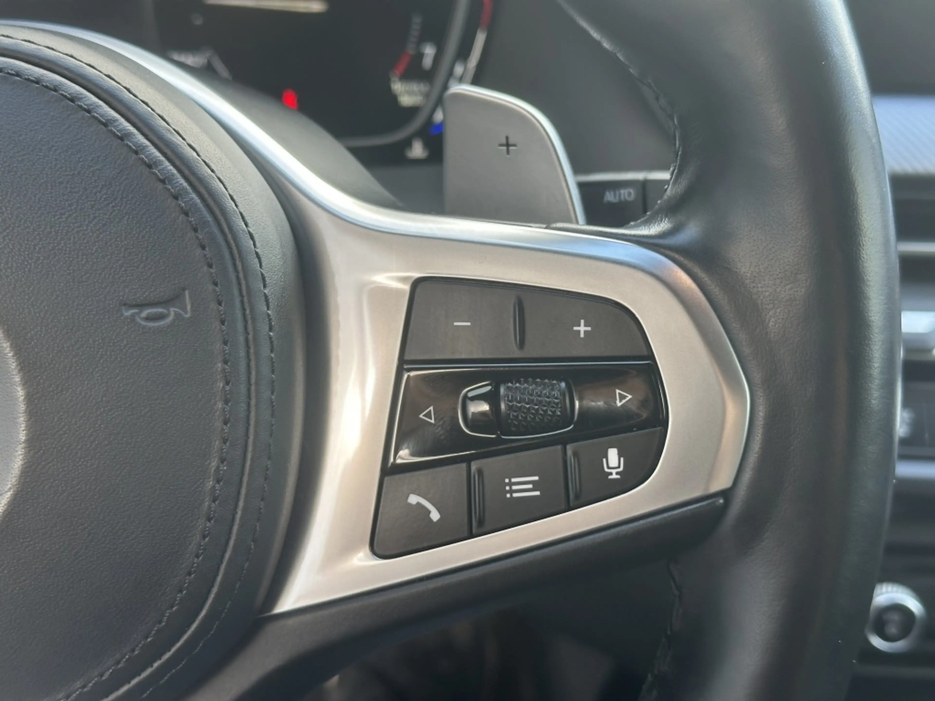 BMW 135 1-serie M135i xDrive High Executive — photo 37