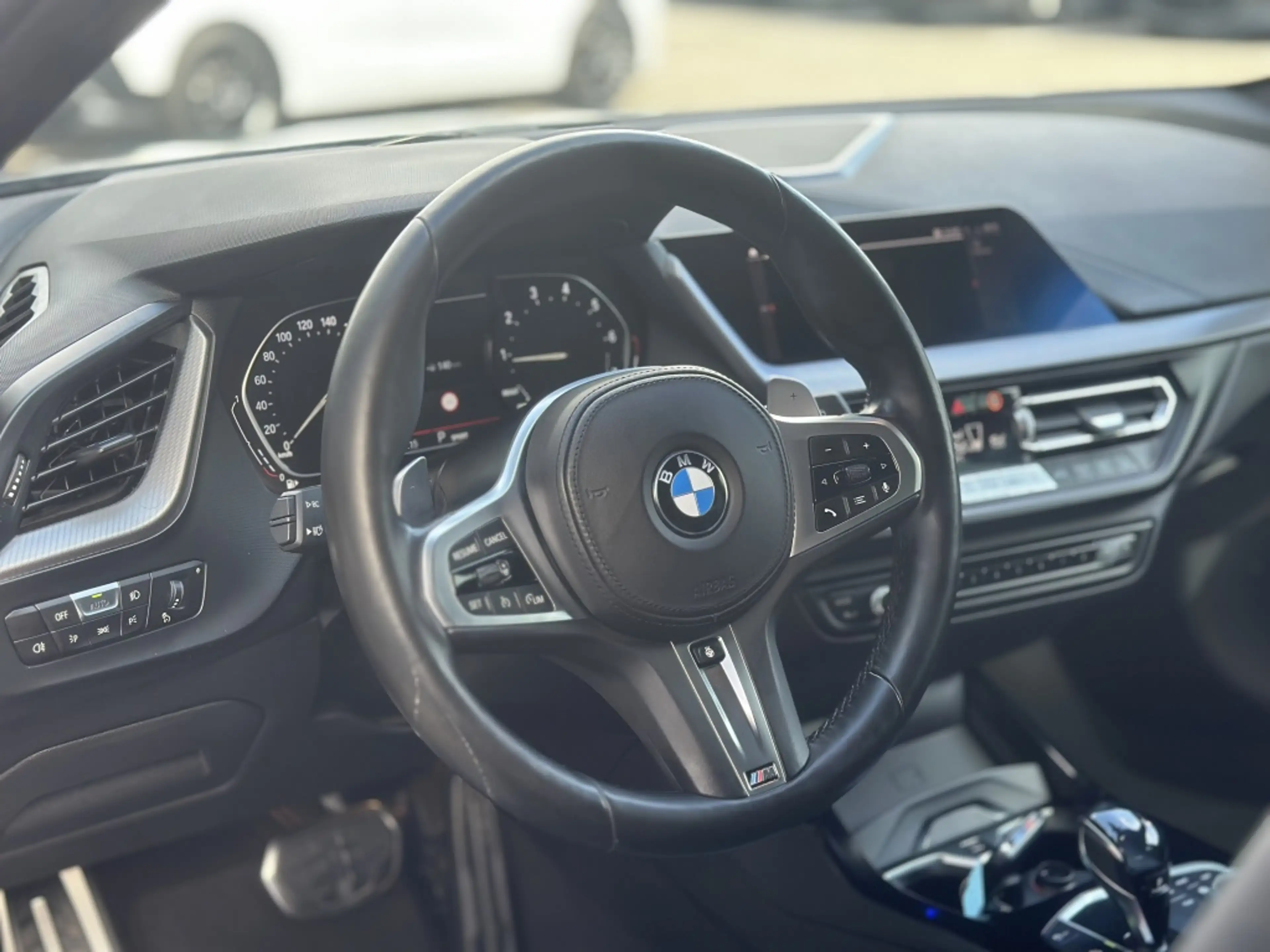 BMW 135 1-serie M135i xDrive High Executive — photo 20