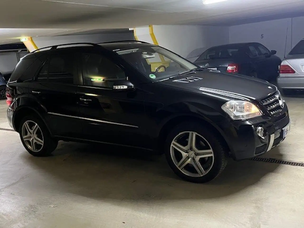 Mercedes-Benz ML 500