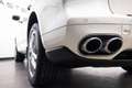 Porsche Cayenne 4.8 Turbo Wit - thumbnail 15