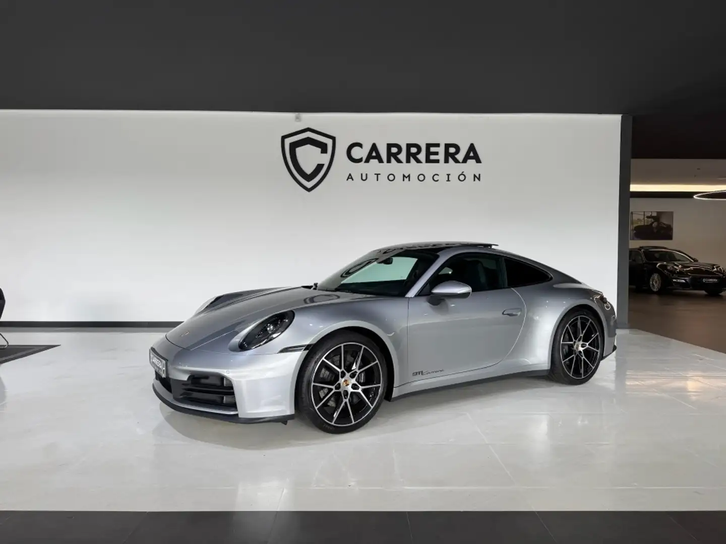 Porsche 992 Carrera Plateado - 1