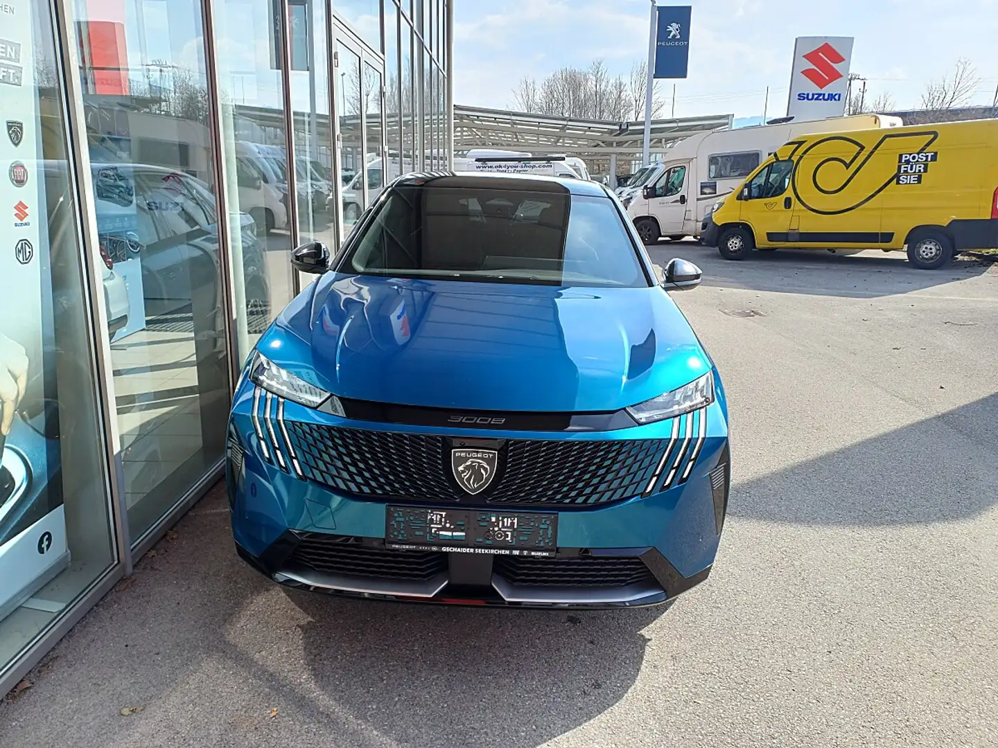Peugeot 3008 GT Elektro 210 73kWh Blau - 2