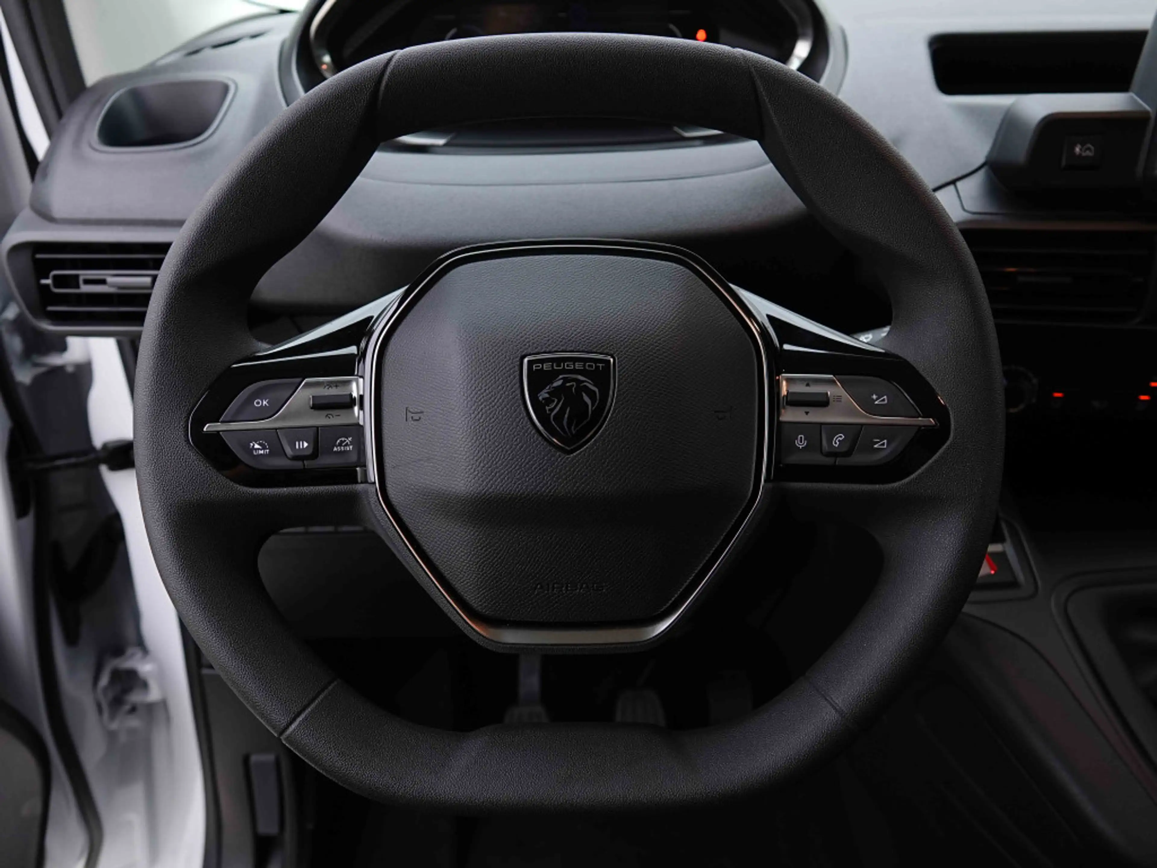 Peugeot Partner 1.5 BleuHDi 100 Standard | LED | Cruise Control — photo 11