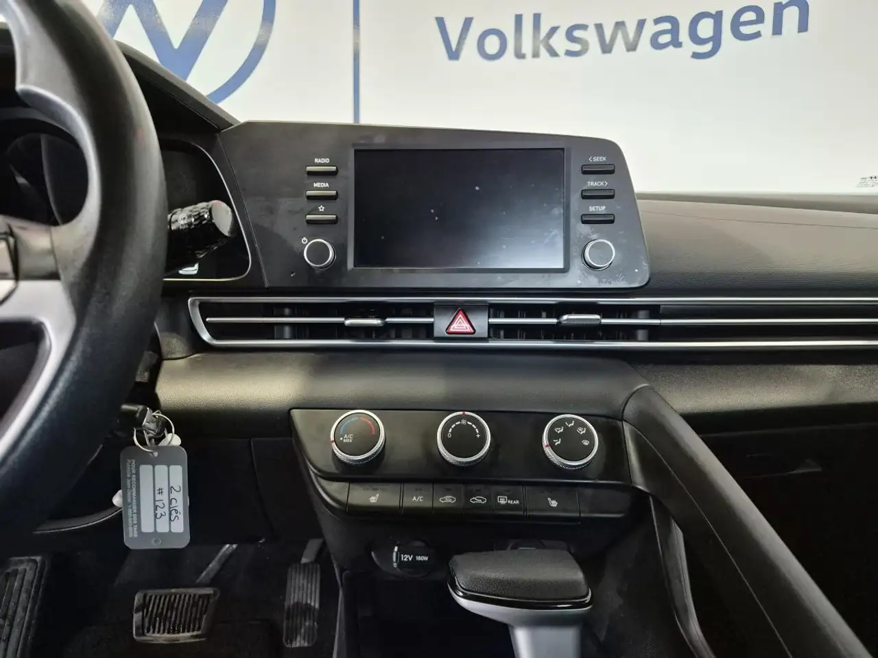 Hyundai ELANTRA снимка Hyundai ELANTRA